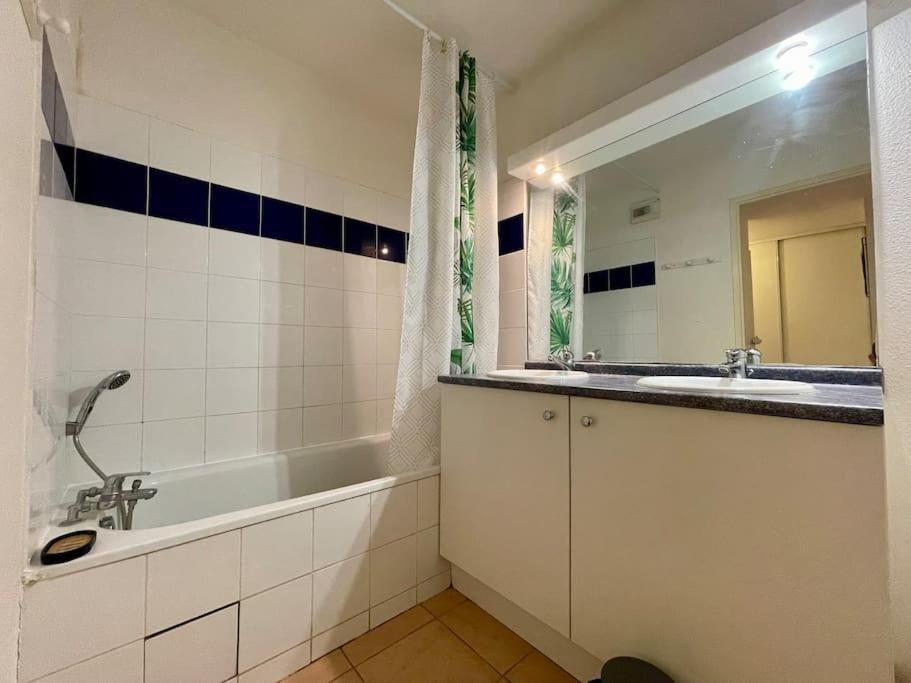 L'Appartement Michelet - Parking Prive Et Gratuit - 2Km Cite Medievale Carcassonne Exterior photo