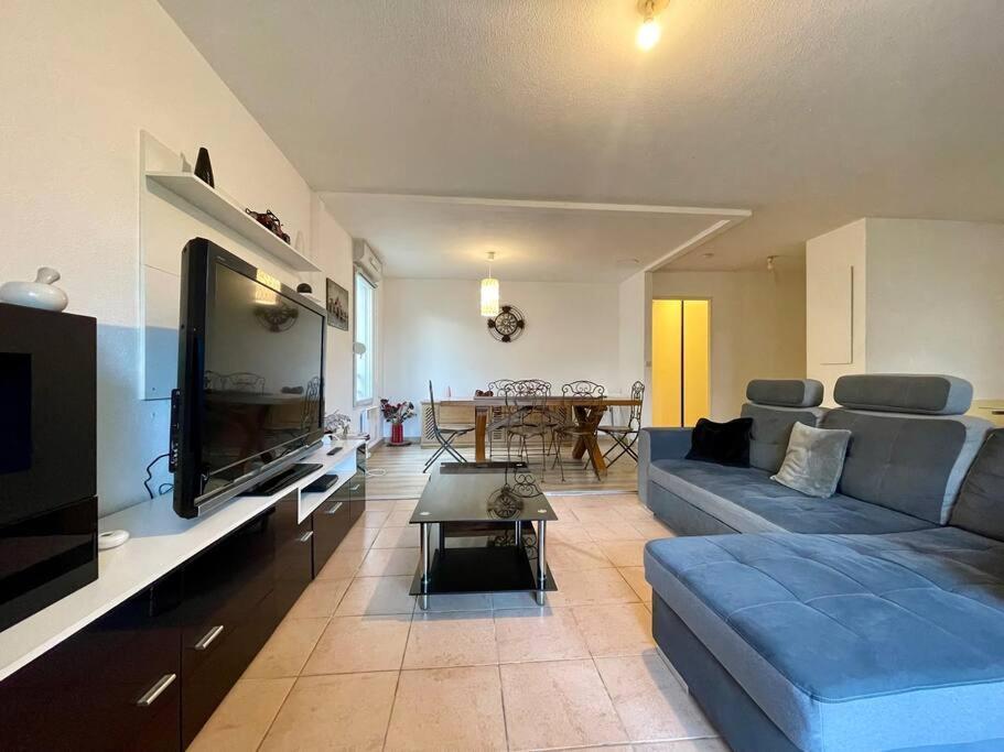 L'Appartement Michelet - Parking Prive Et Gratuit - 2Km Cite Medievale Carcassonne Exterior photo