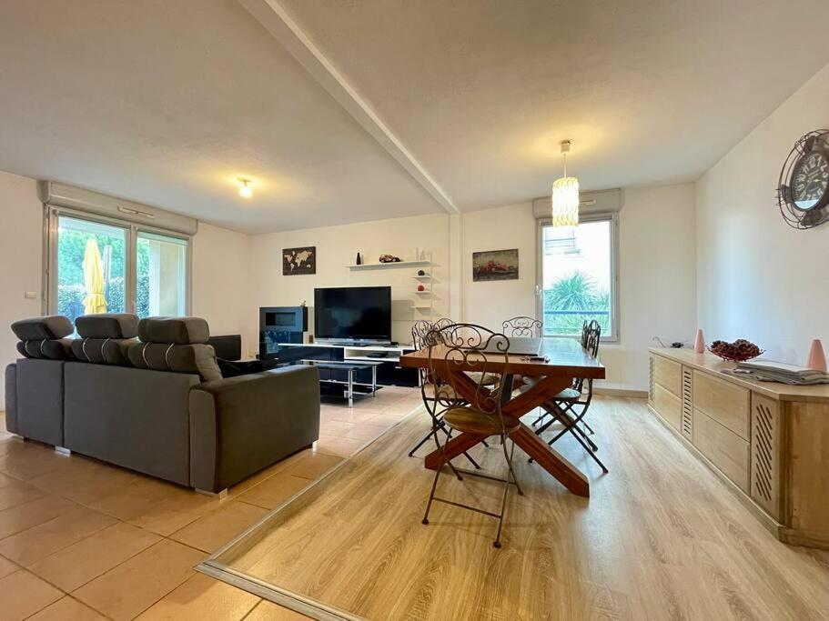 L'Appartement Michelet - Parking Prive Et Gratuit - 2Km Cite Medievale Carcassonne Exterior photo